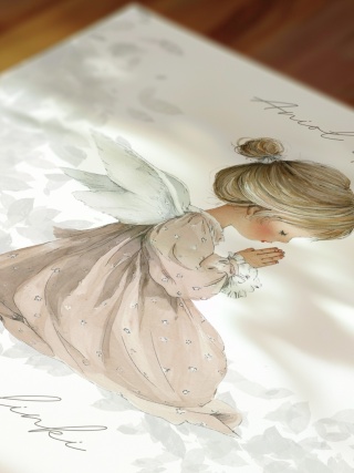 Anioł Stróż w kwadratowej drewnianej ramce dla dziewczynki